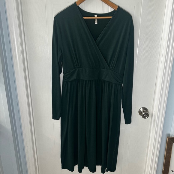 Grecerelle XL Dark Green Nursing + Maternity Wrap Dress Long Sleeve - Picture 1 of 5